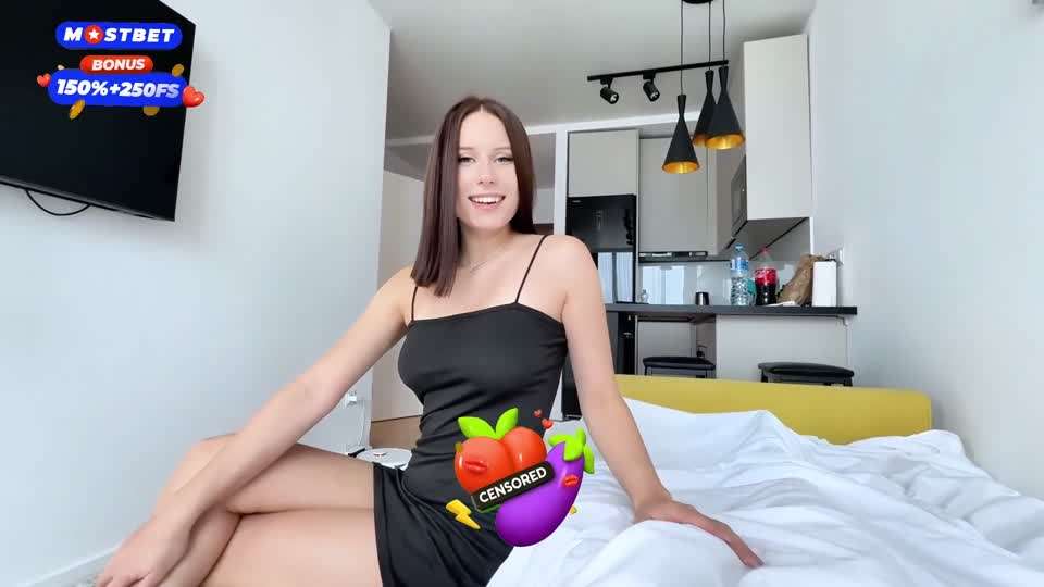 My 18 y.o StepSister Caught Me With a Morning Erec白虎射精骚逼性交