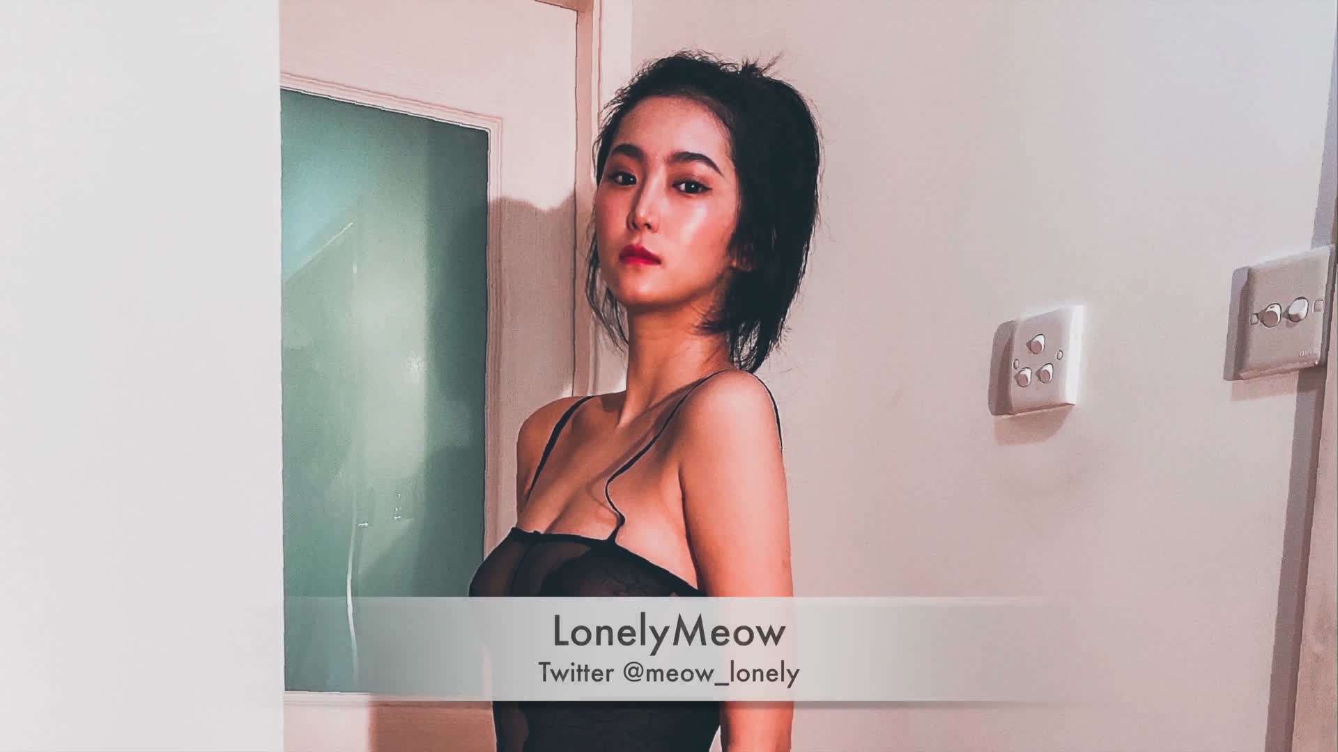 诱惑自慰，性爱故事射精骚逼性交