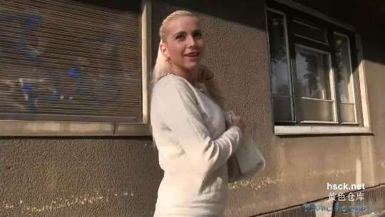 搭讪花钱啪啪系列jessie详情介绍街头采访射精挑逗母狗性交