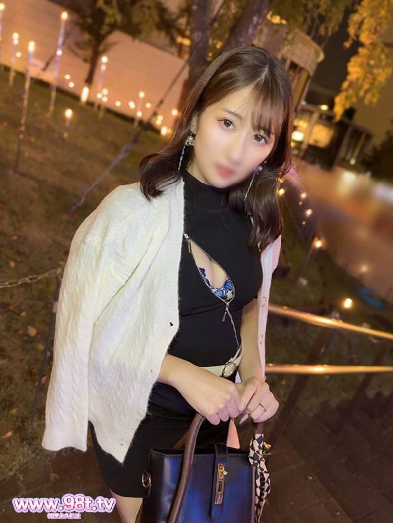 FC2PPV-4811816- 【淫妻】旦那さま公認★中出しOK★専業主婦・28歳⇒生ハメ大好きスケベ奥様の薄ピン