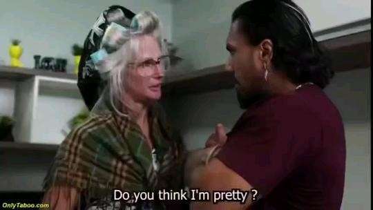 淫荡的骚逼老外操逼射精老奶奶也偷老奶奶说爽骚逼挑逗性交