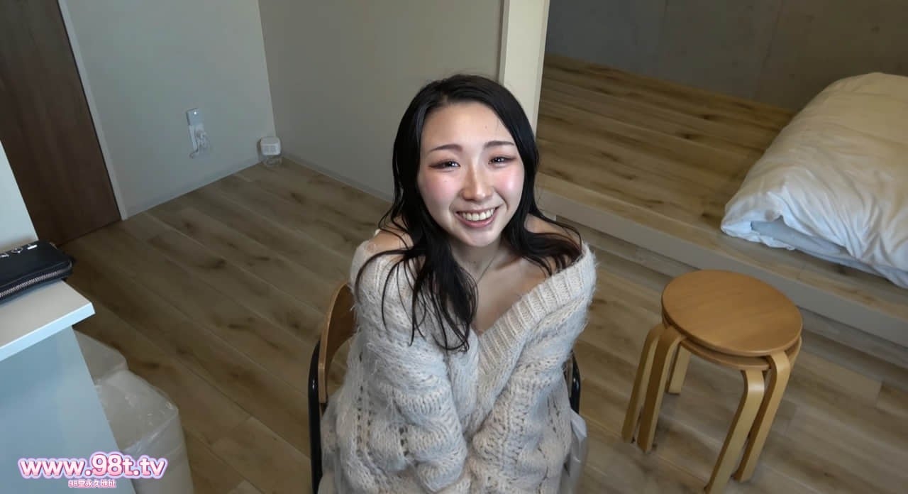 FC2PPV-4843234- 【無】剛毛系美女。かすみ19さい♡可愛い子がアナルめっちゃ舐めフェラでオジの精子を大量に出し