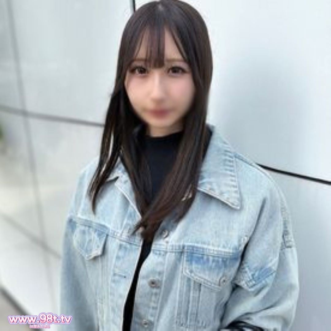 FC2PPV-4900997- [無][中出し]低身長デカ尻美女と再会。パンツ丸見えのミニスカがエロい